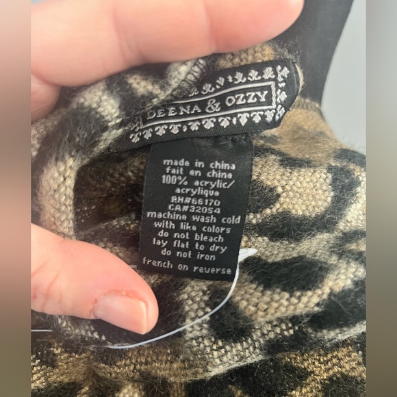 Deena and Ozzy leopard wrap size o/s - Picture 5 of 5